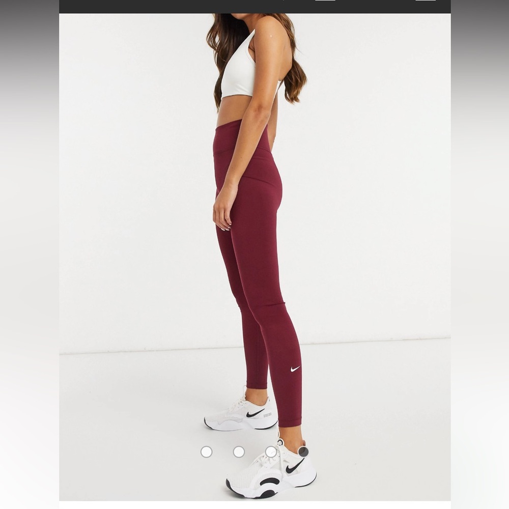 Nike leggings in burgundy- size M